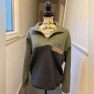 Patagonia Green and Gray Fleece - S